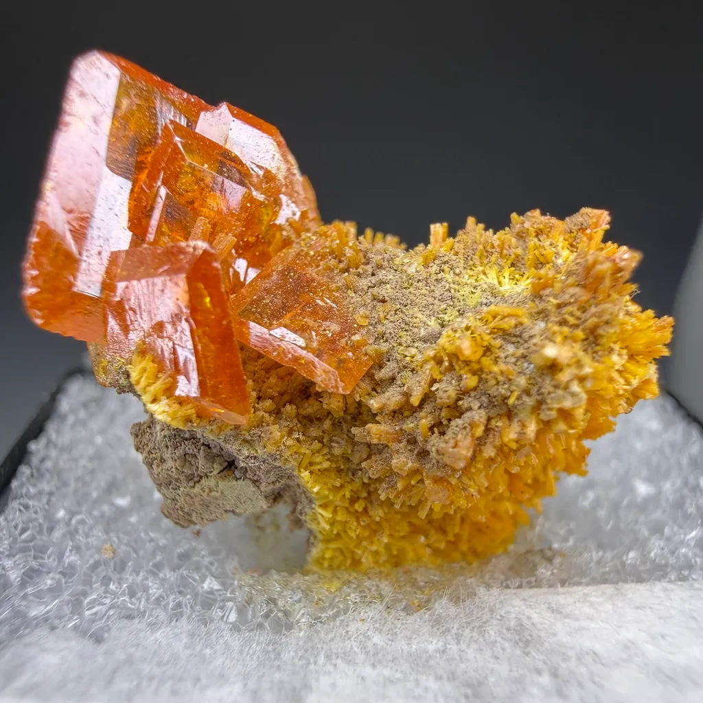 Wulfenite image