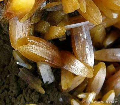 Wulfenite (Bipyramidal) - image 4