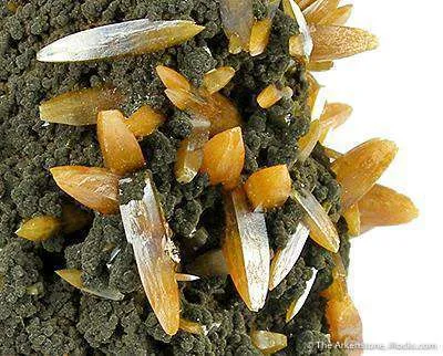 Wulfenite (Bipyramidal) - image 3