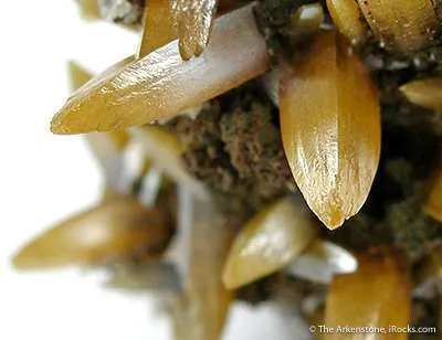 Wulfenite (Bipyramidal) - image 3