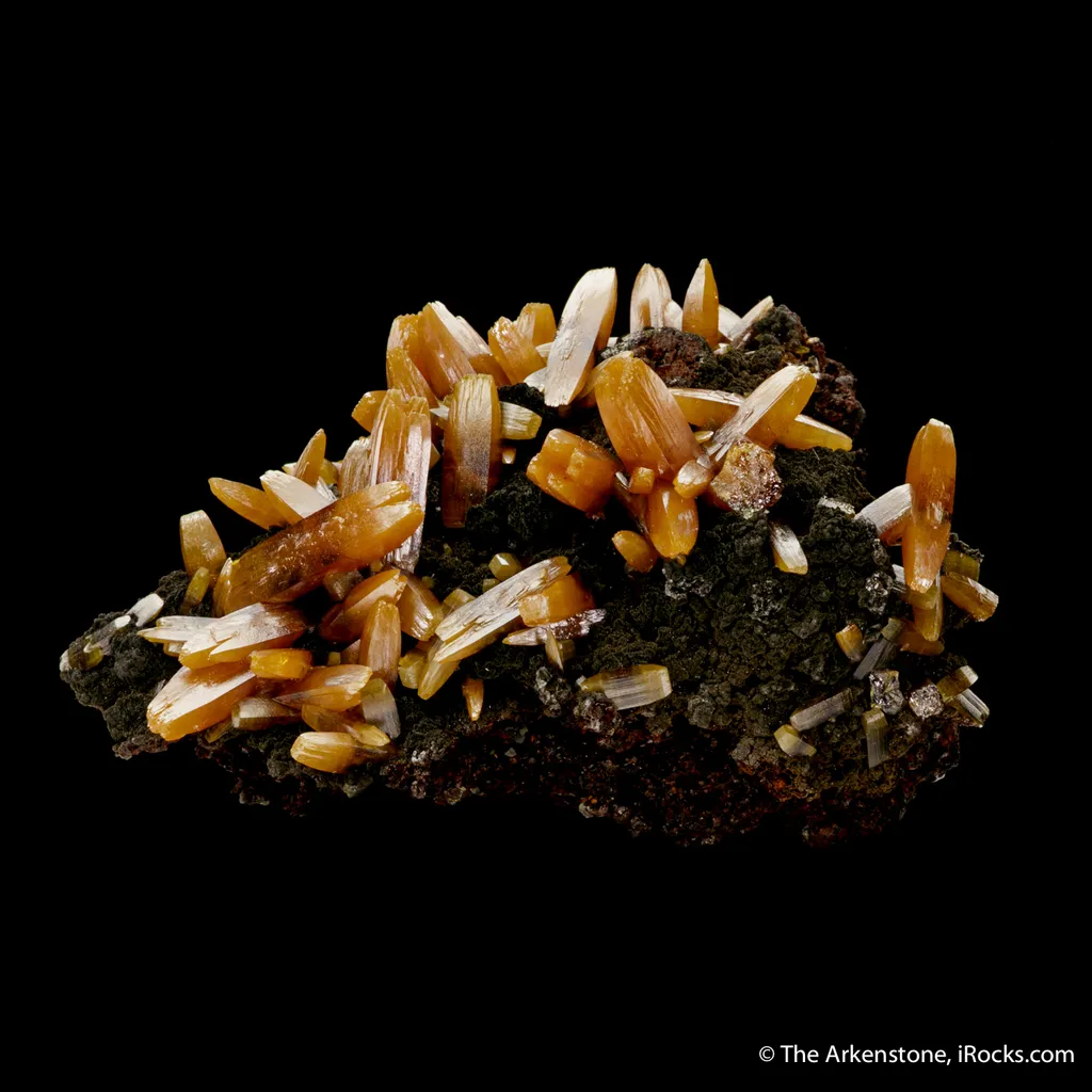 Wulfenite (bipyramidal) image