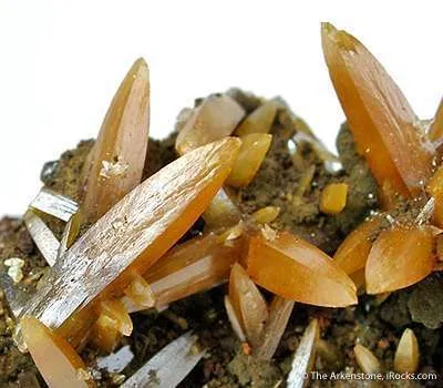 Wulfenite (Bipyramidal) - image 4