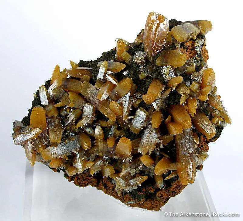 Wulfenite (Bipyramidal) image