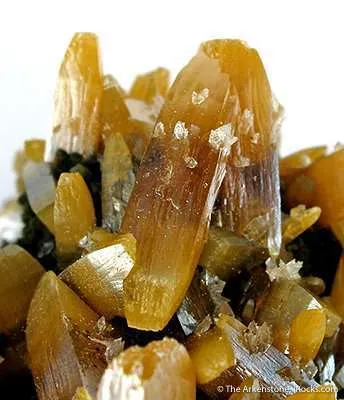 Wulfenite (Bipyramidal) - image 3
