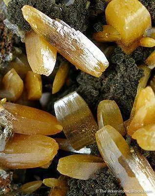 Wulfenite (Bipyramidal) - image 4