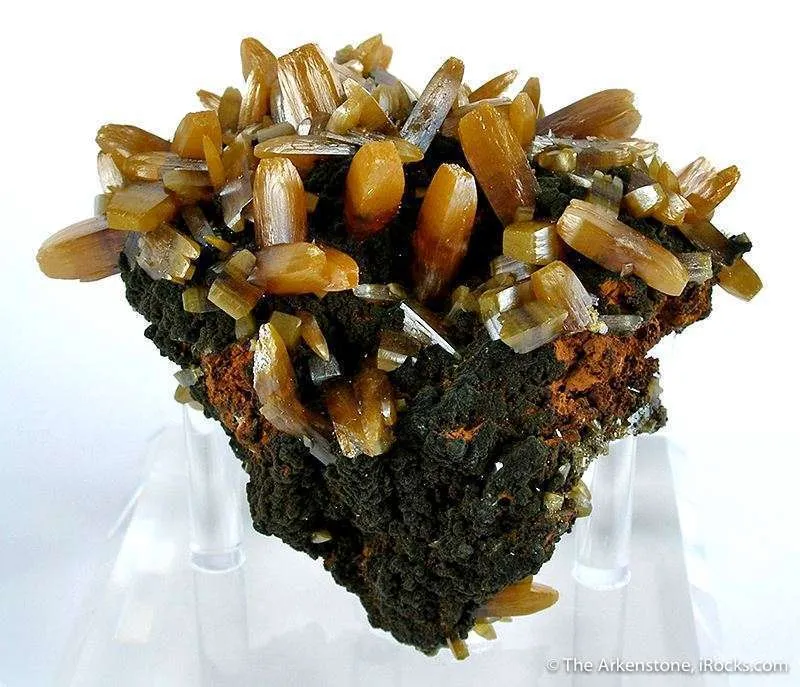 Wulfenite (Bipyramidal) image