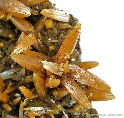 Wulfenite (Bipyramidal) - image 3
