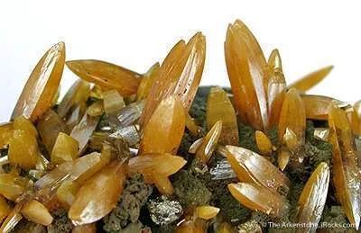 Wulfenite (Bipyramidal) - image 2