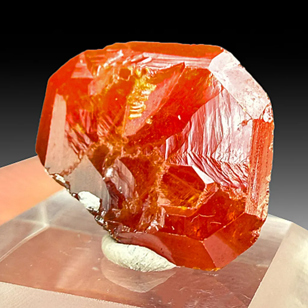 Wulfenite image