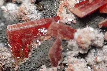 Wulfenite - image 2