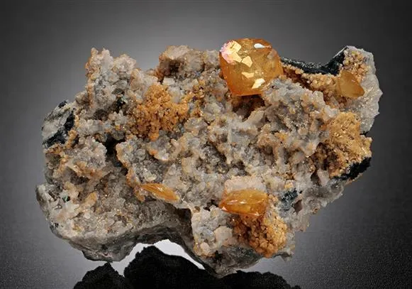 Wulfenite - image 1