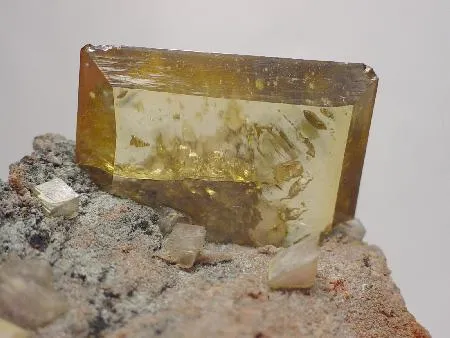 Wulfenite image