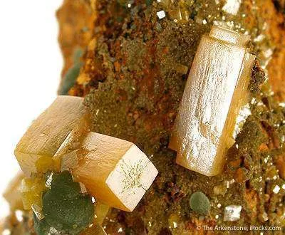 Wulfenite - image 3