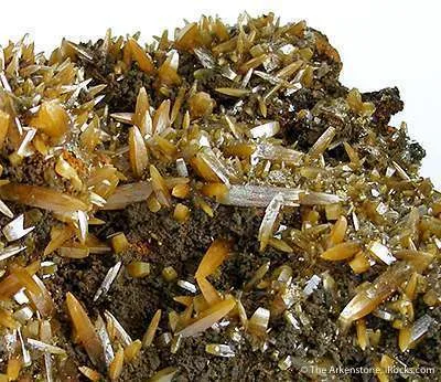 Wulfenite - image 3