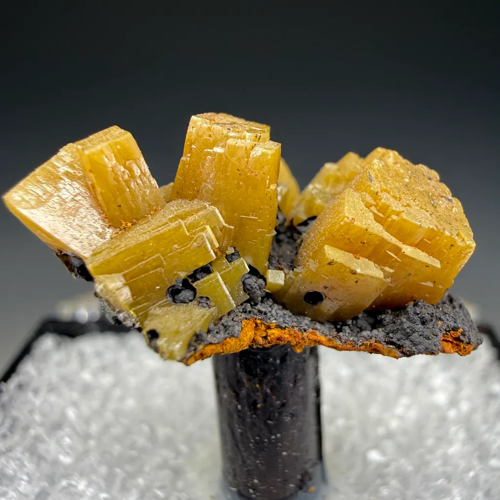 Wulfenite