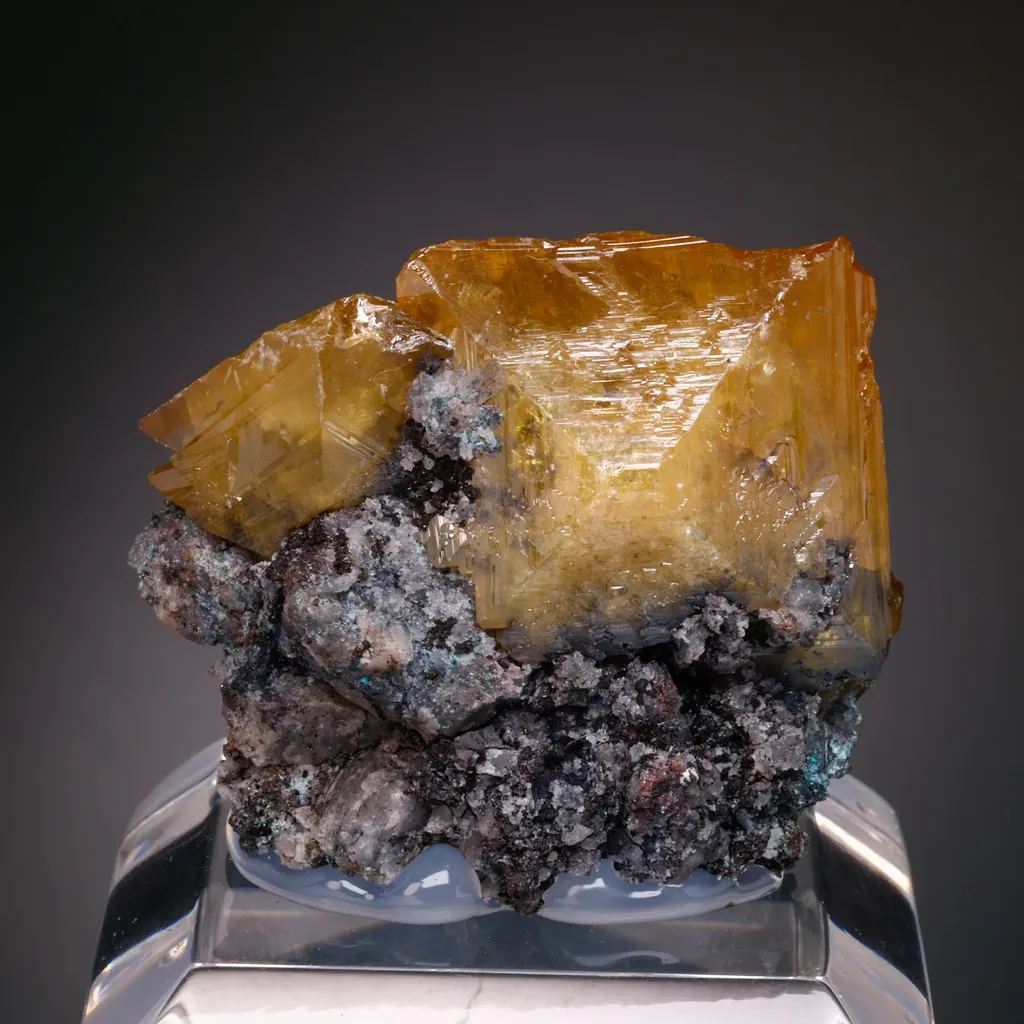 Wulfenite image