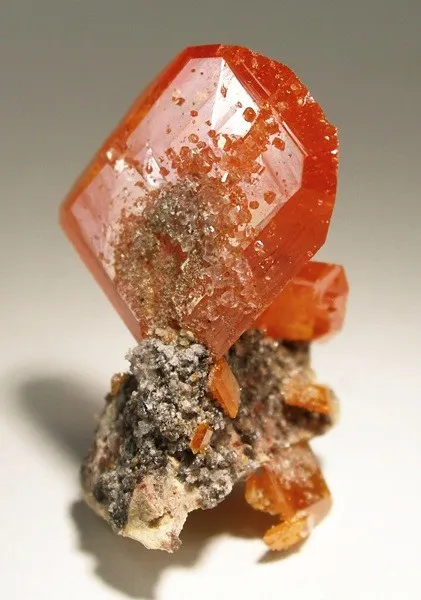 Wulfenite image