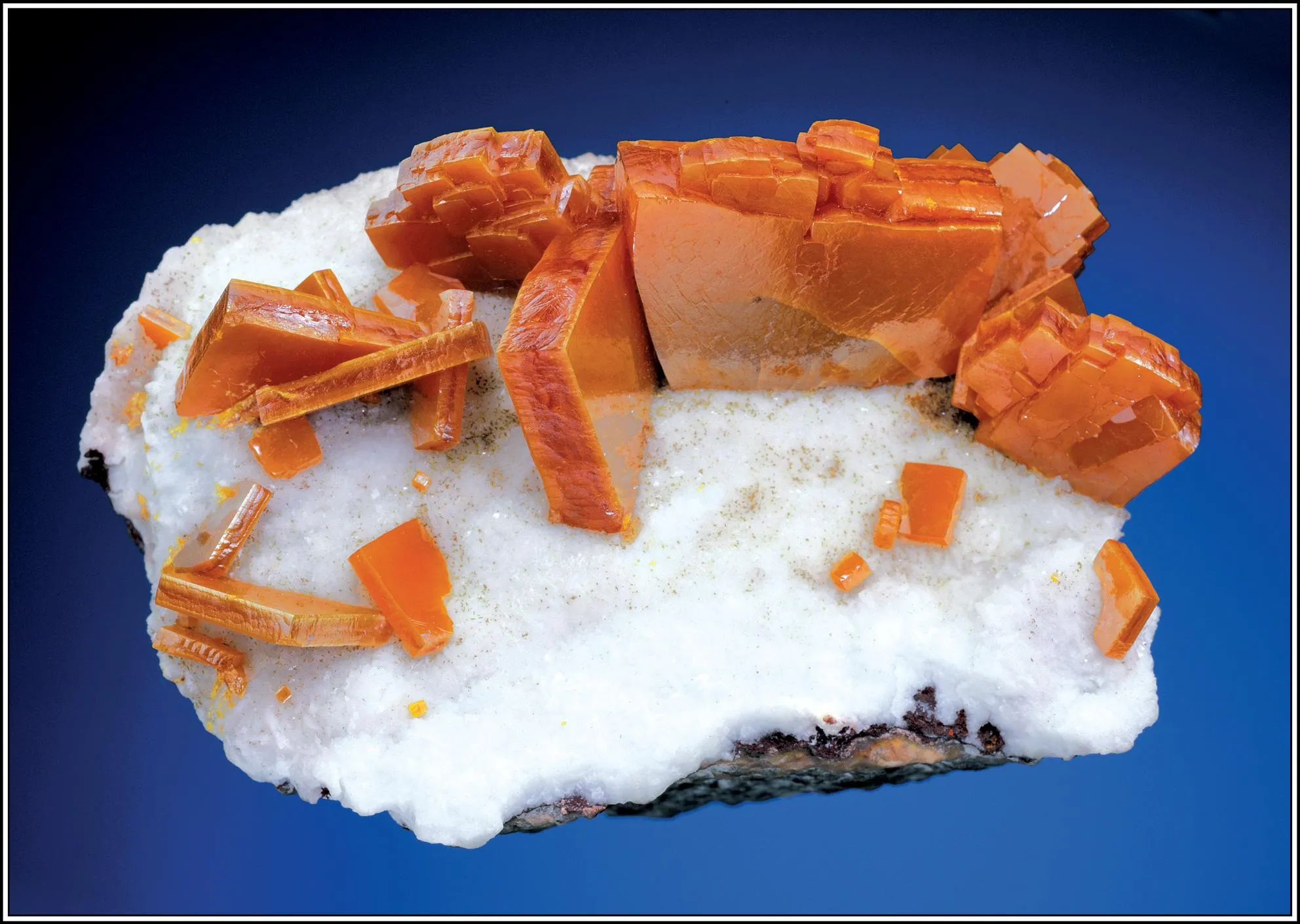 Wulfenite, Calcite - image 1