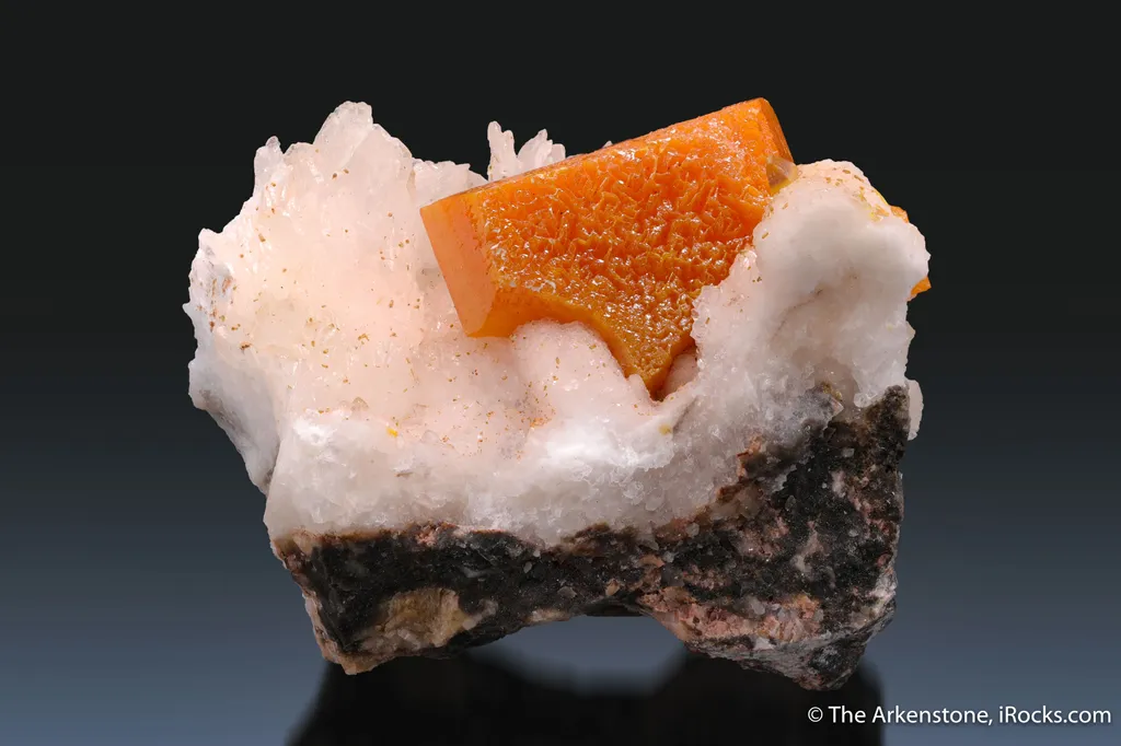 Wulfenite, Calcite on Quartz - image 2