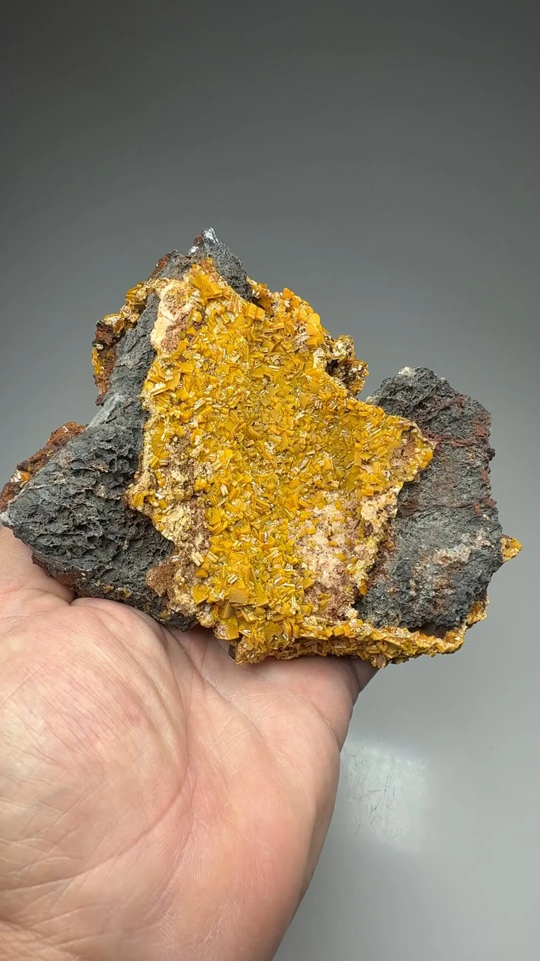Wulfenite - image 3