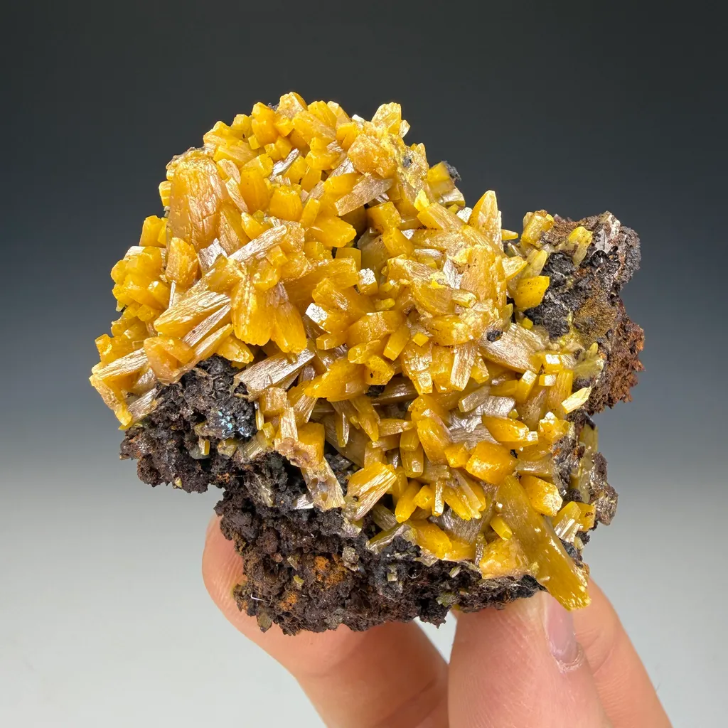 Wulfenite image