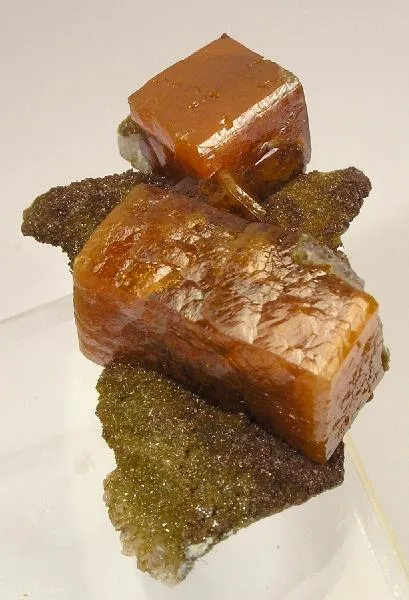 Wulfenite - image 3