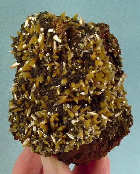 Wulfenite image
