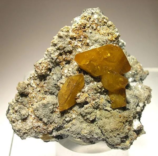 Wulfenite image