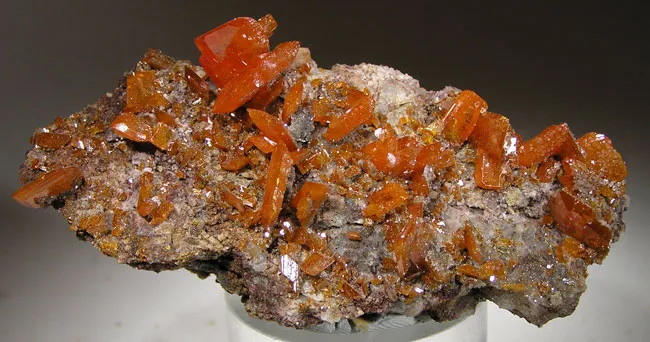 Wulfenite image