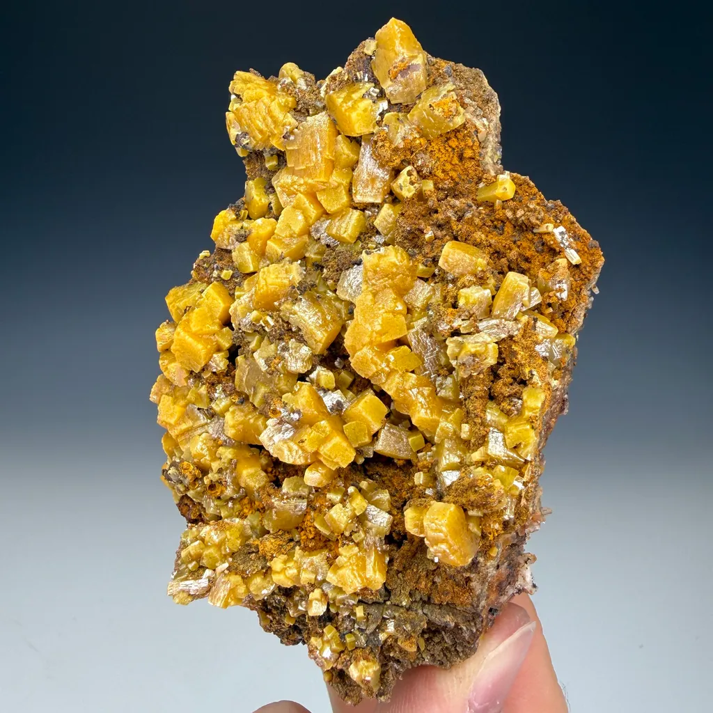 Wulfenite - image 3