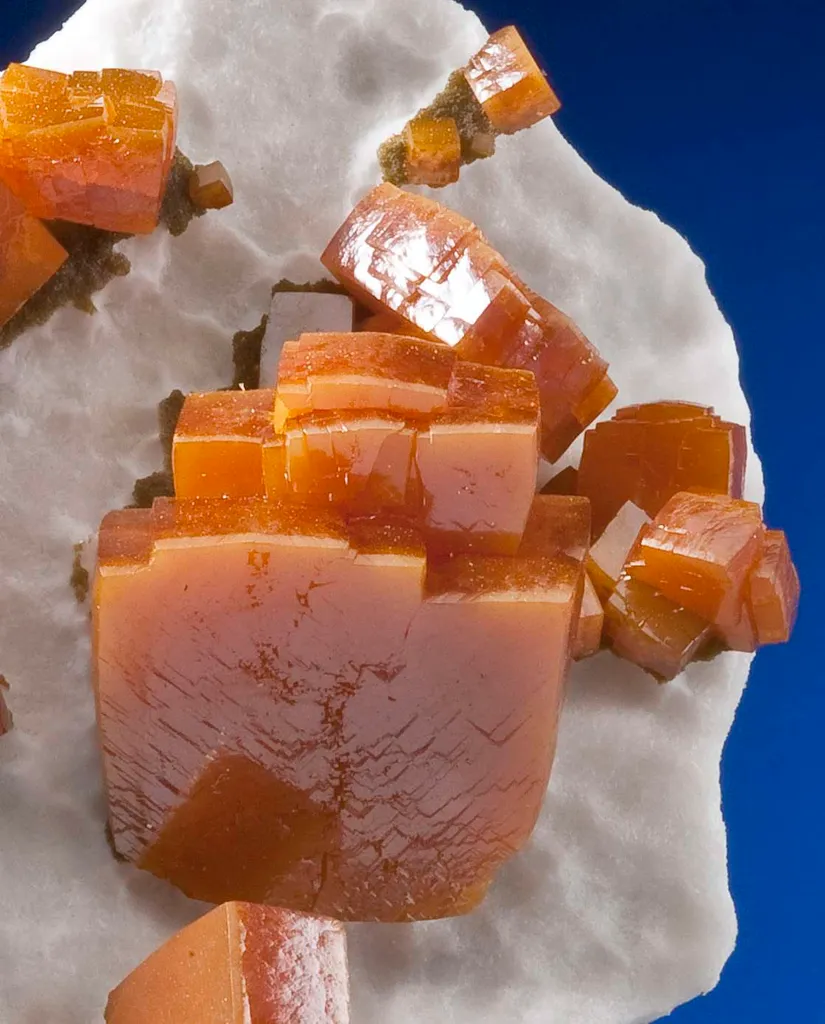Wulfenite - image 2