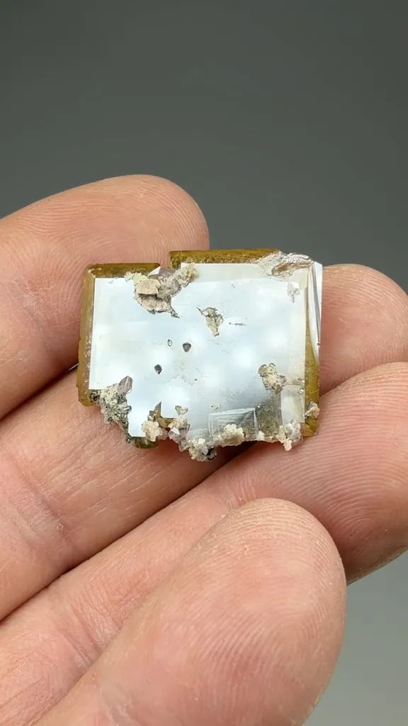 Wulfenite - image 2