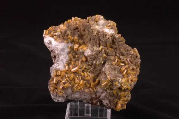 Wulfenite - image 2