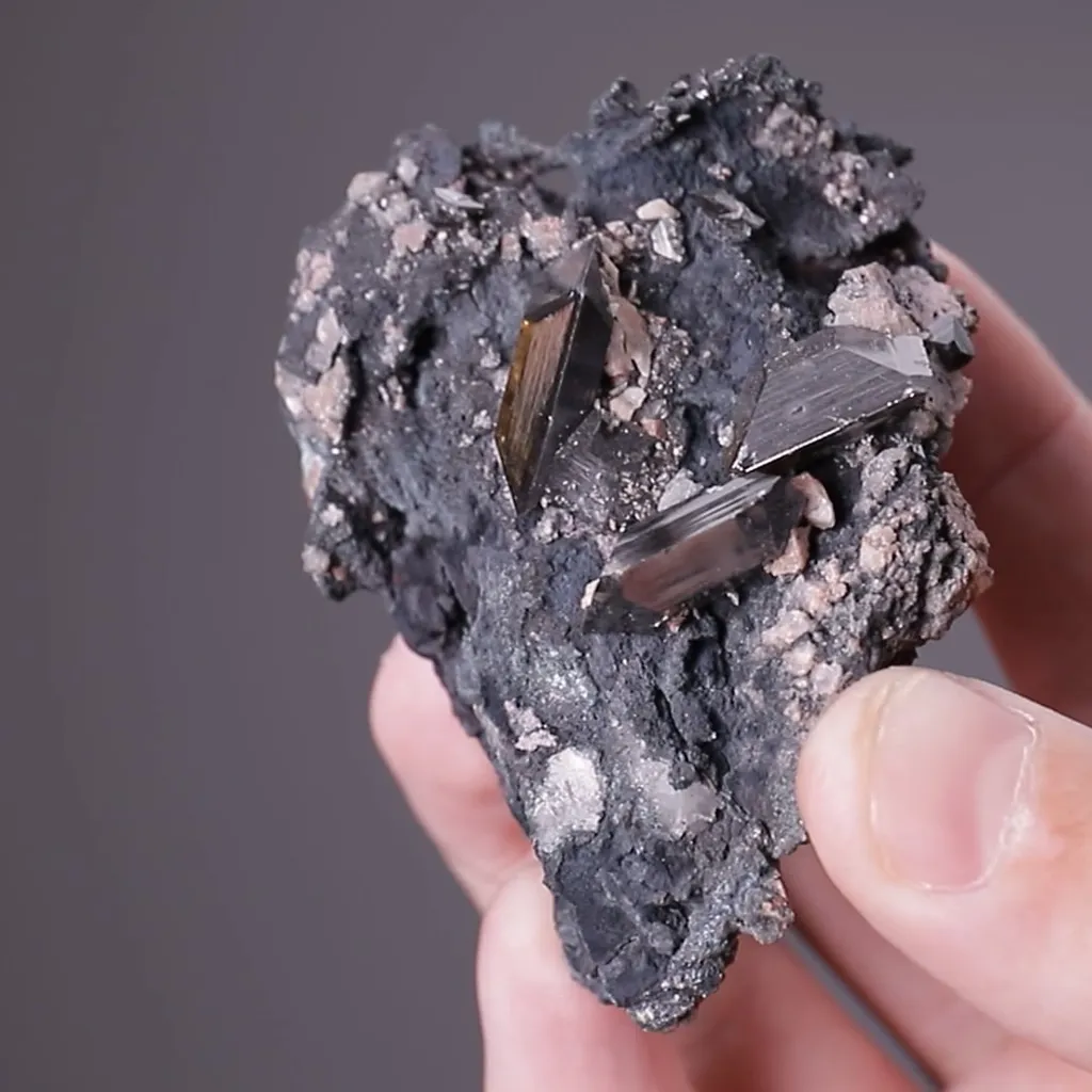 Wulfenite - image 2