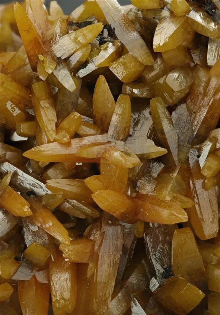 Wulfenite image