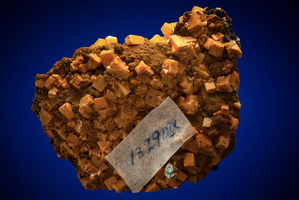 Wulfenite - image 3