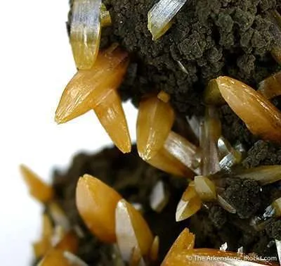 Wulfenite - image 2