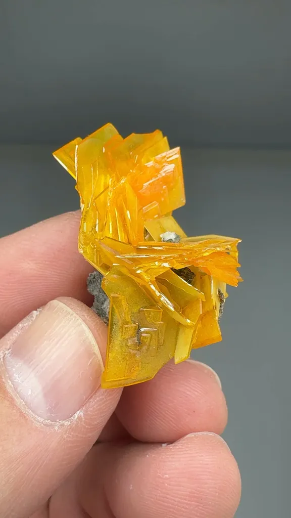 Wulfenite image