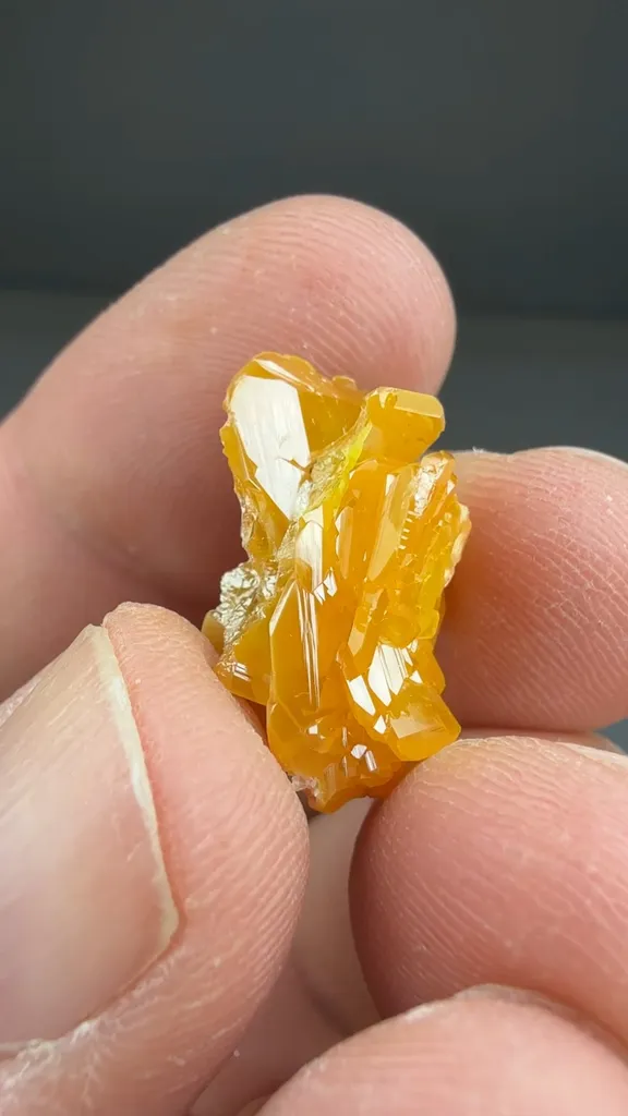Wulfenite - image 2