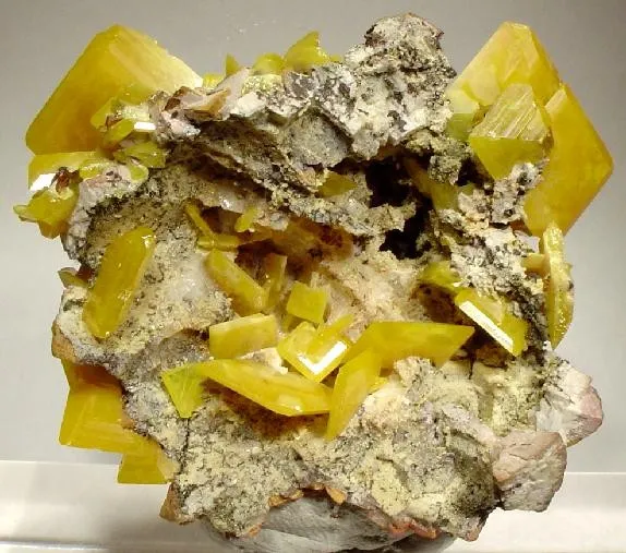 Wulfenite image