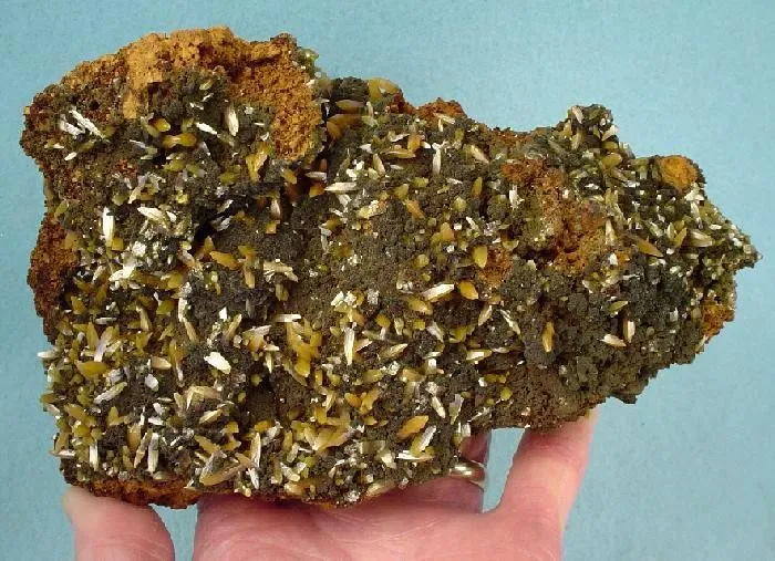 Wulfenite image