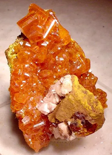Wulfenite image