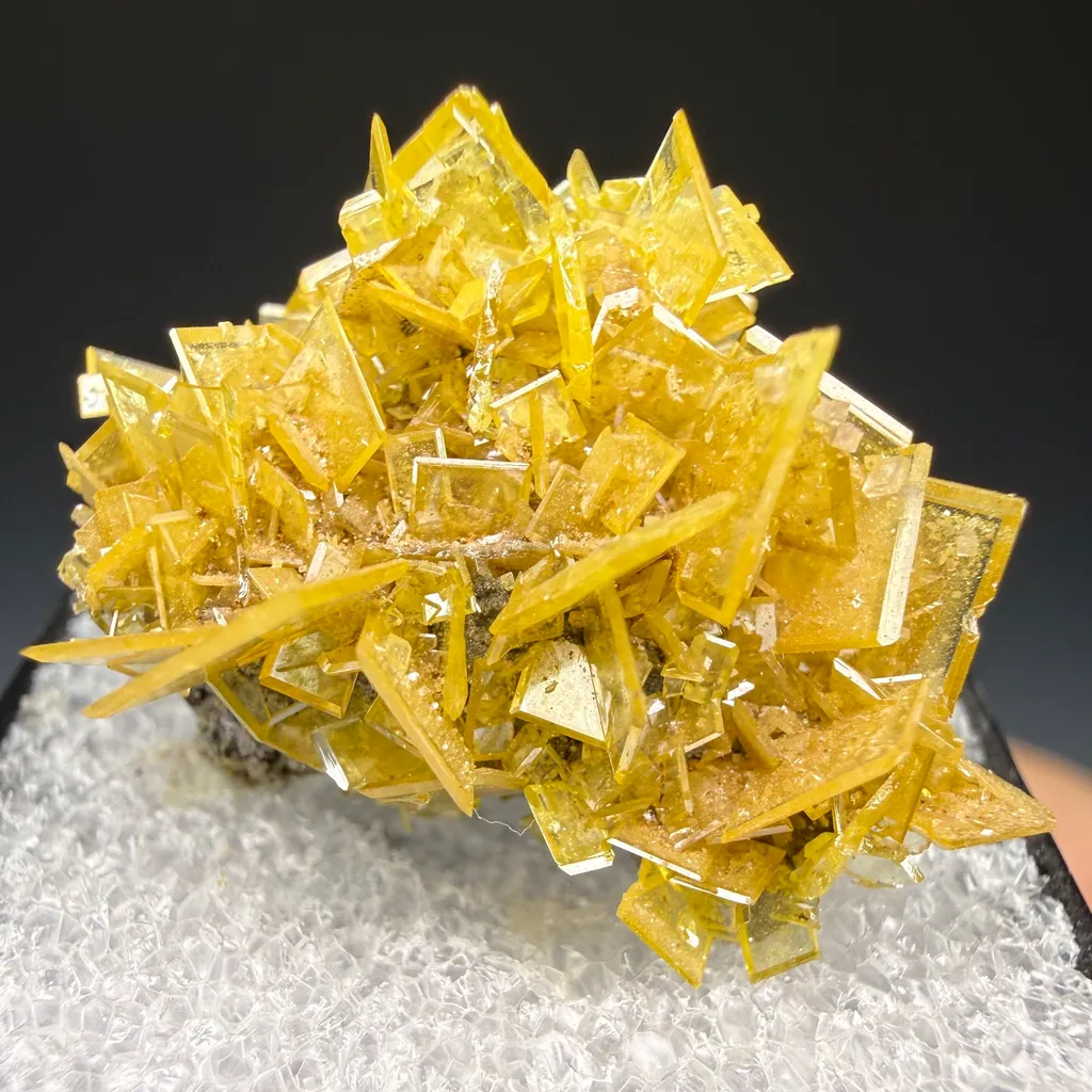 Wulfenite - image 2