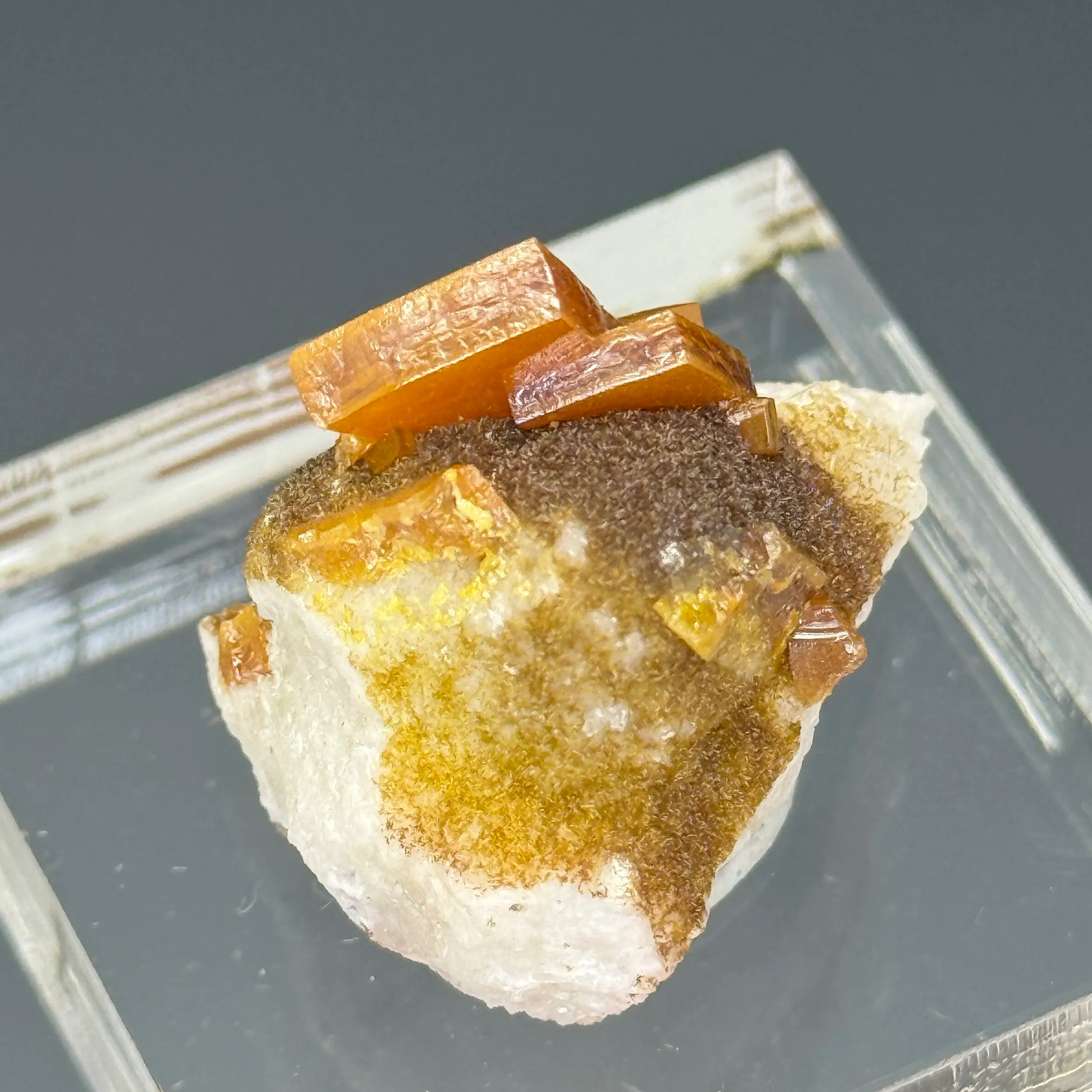 Wulfenite - image 2