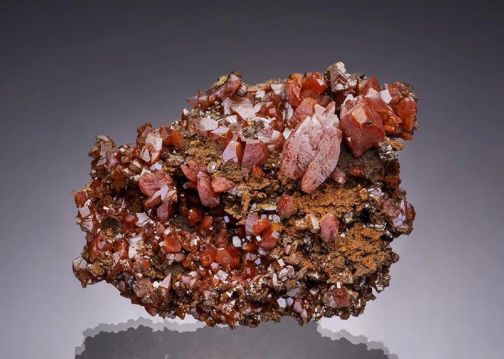 Wulfenite image