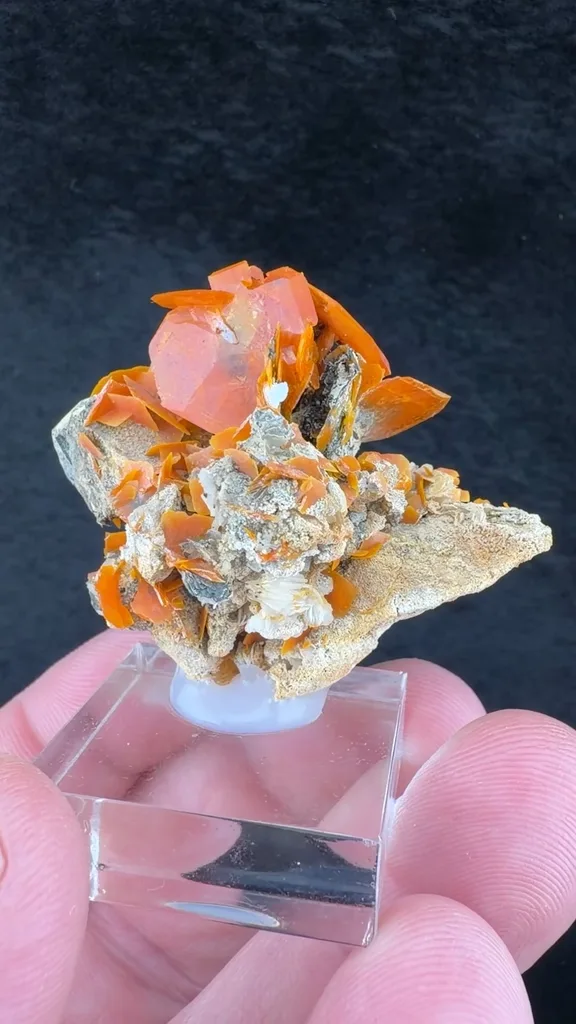 Wulfenite - image 2