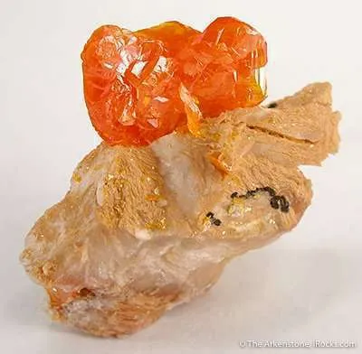 Wulfenite - image 4