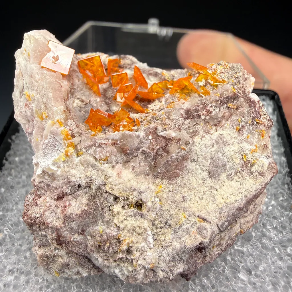 Wulfenite image