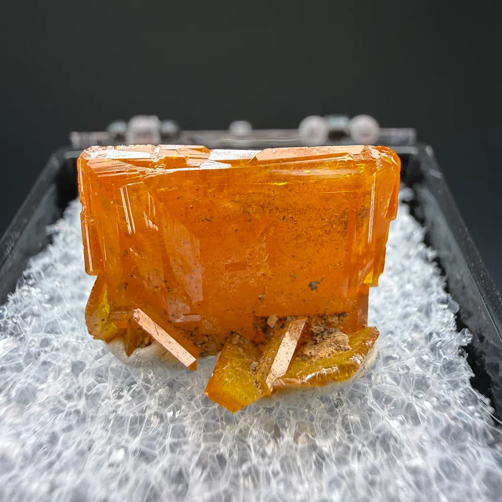 Wulfenite image