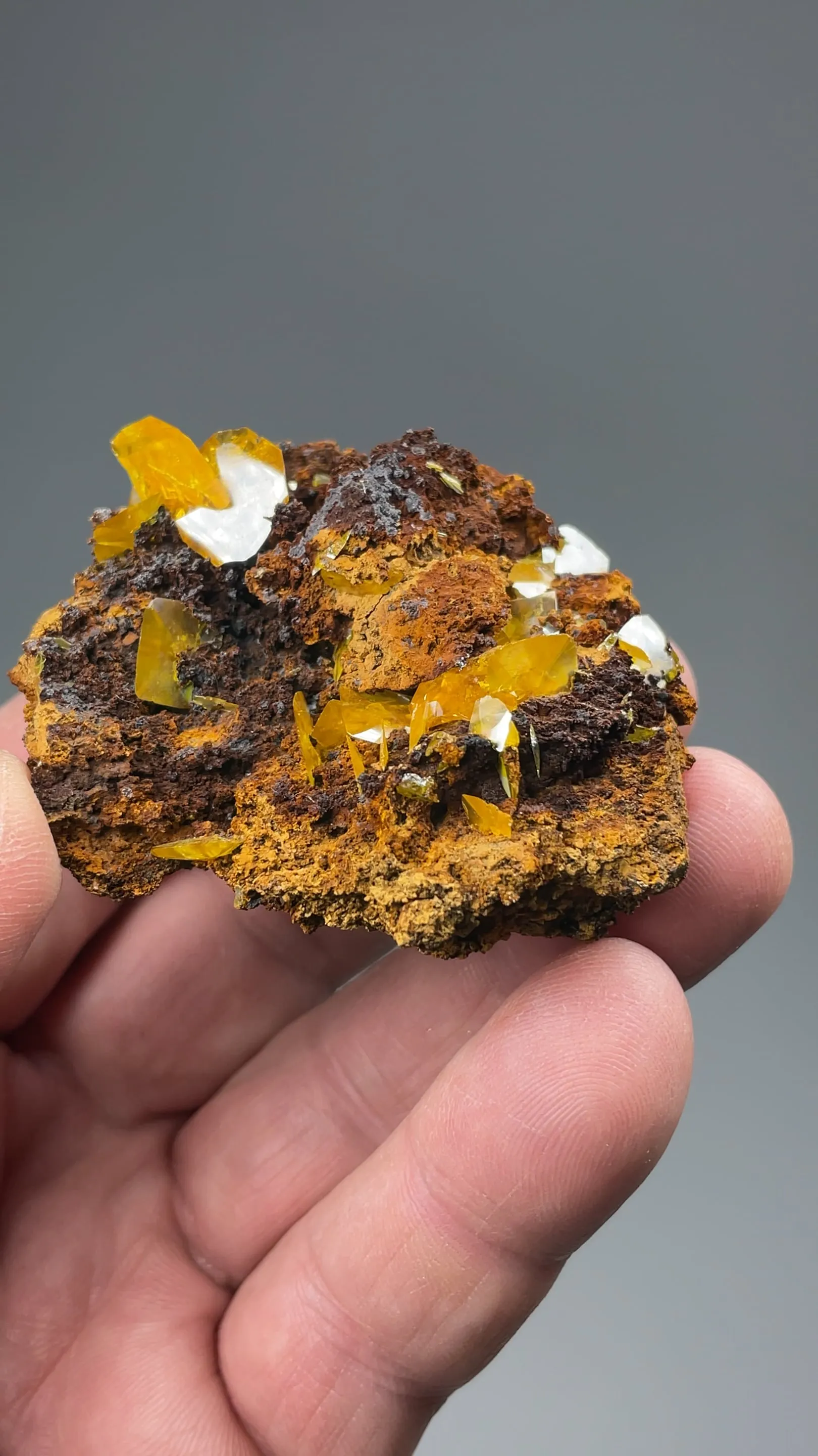 Wulfenite - image 2